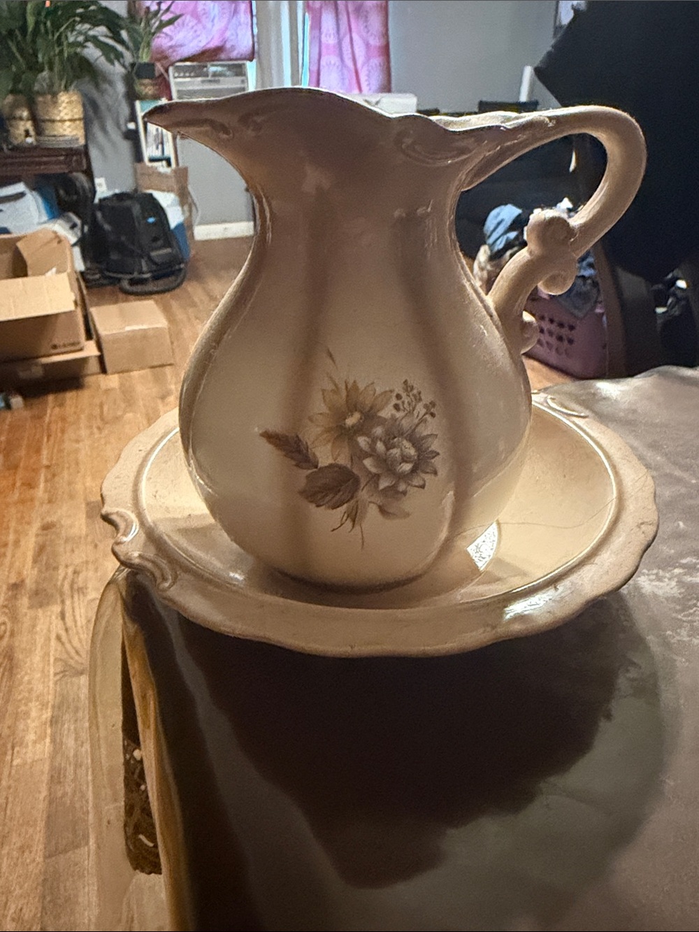 Vintage Floral Ceramic Pitcher and Basin Set - Cream